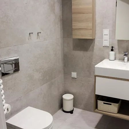 O! Shellter Luxury By Oskar *